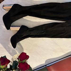 Suede boots